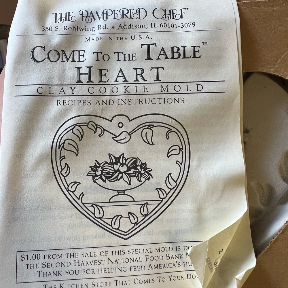 1999 Pampered Chef Mold ~ Come To The Table - Picture 3 of 3